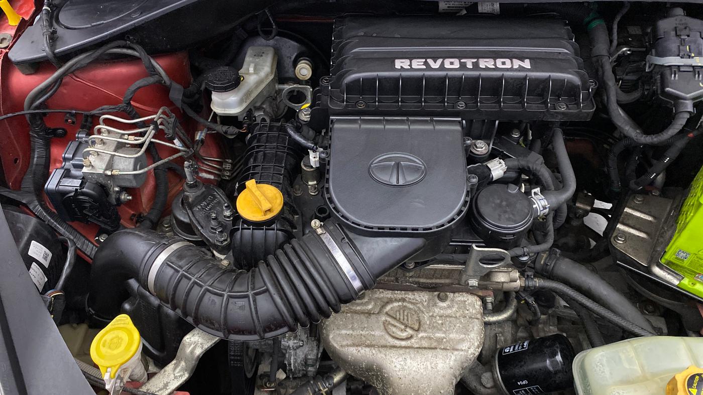2018 Tata Tiago XZ PETROL, Petrol, Manual, 33,851 km, Engine View - Right