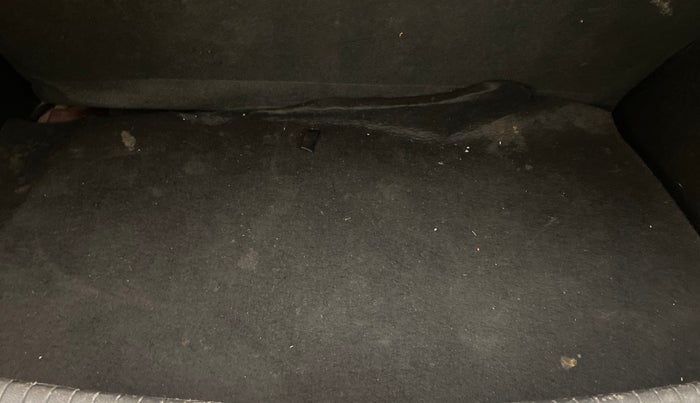 2015 Hyundai Grand i10 MAGNA 1.2 KAPPA VTVT, Petrol, Manual, 1,02,210 km, Boot Inside