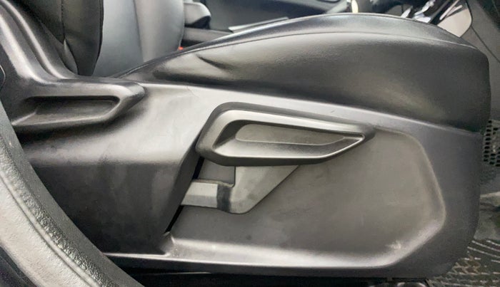 2022 Tata NEXON XZA PLUS PETROL DARK EDITION, Petrol, Automatic, 32,961 km, Driver Side Adjustment Panel