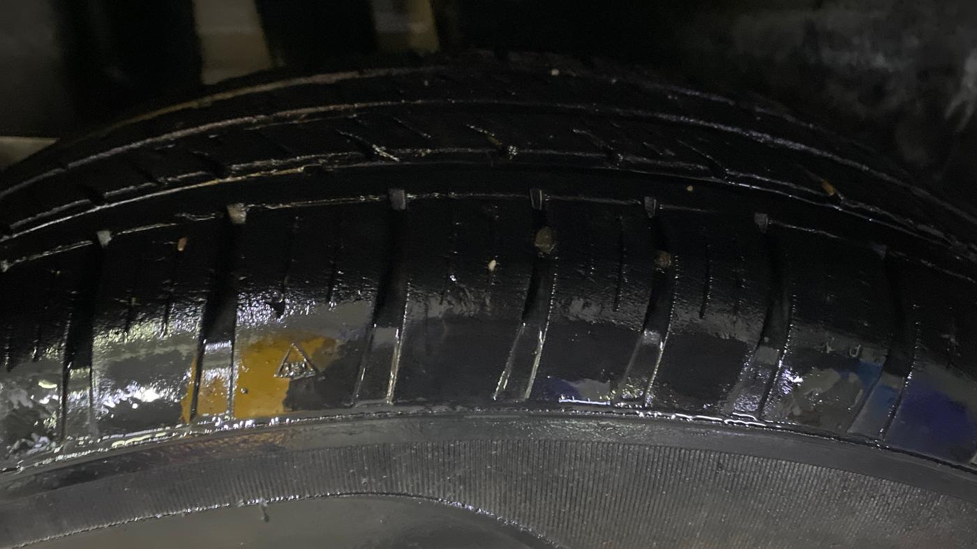 2018 Maruti Dzire VXI AMT, Petrol, Automatic, 46,599 km, Right Rear Tyre Tread