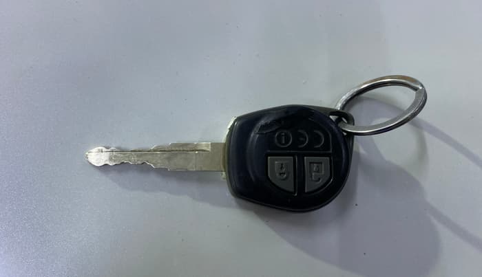 2018 Maruti Dzire VXI AMT, Petrol, Automatic, 46,599 km, Key Close Up