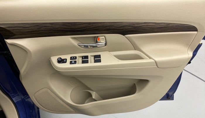 2021 Maruti Ertiga ZXI+ SHVS, Petrol, Manual, 19,164 km, Driver Side Door Panels Control