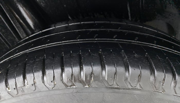 2021 Maruti Ertiga ZXI+ SHVS, Petrol, Manual, 19,164 km, Right Rear Tyre Tread
