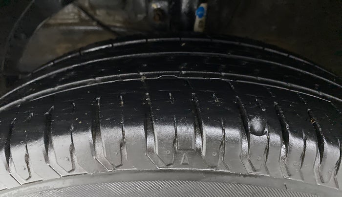 2021 Maruti Ertiga ZXI+ SHVS, Petrol, Manual, 19,164 km, Left Front Tyre Tread