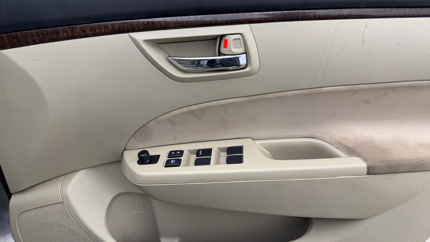 2014 Maruti Swift Dzire VXI, Petrol, Manual, 51,536 km, Driver Side Door Panels Control