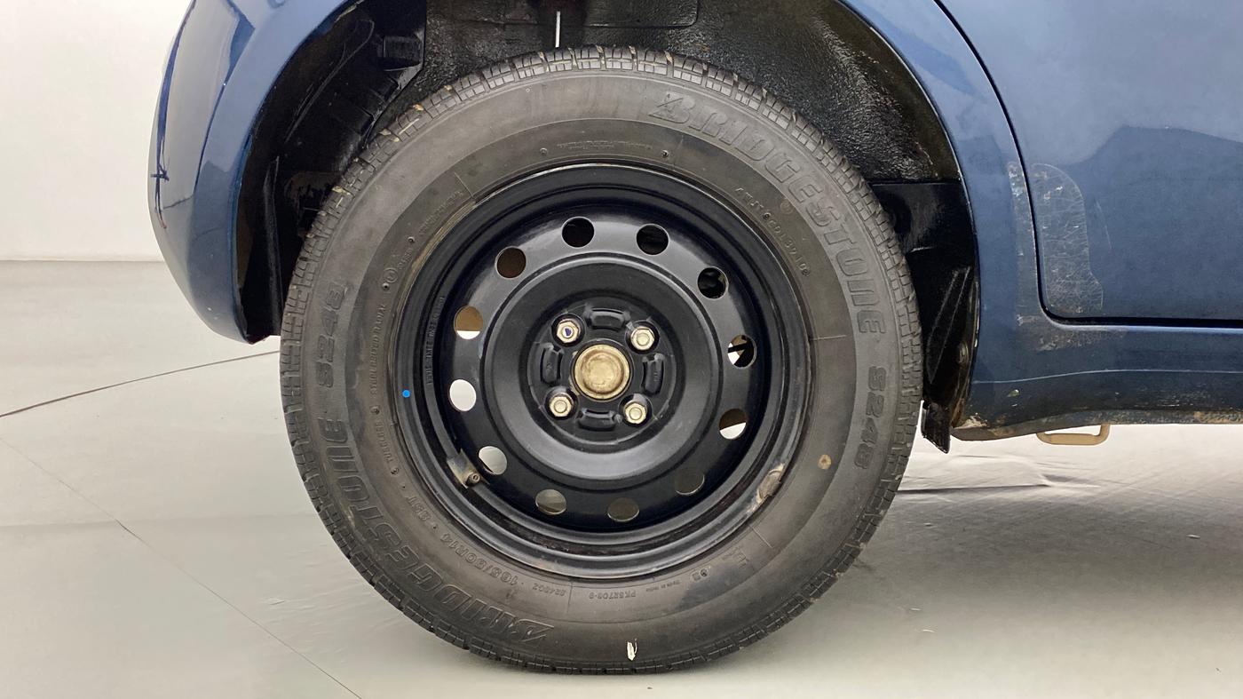 2010 Maruti Ritz VXI, Petrol, Manual, 75,399 km, Right Rear Wheel