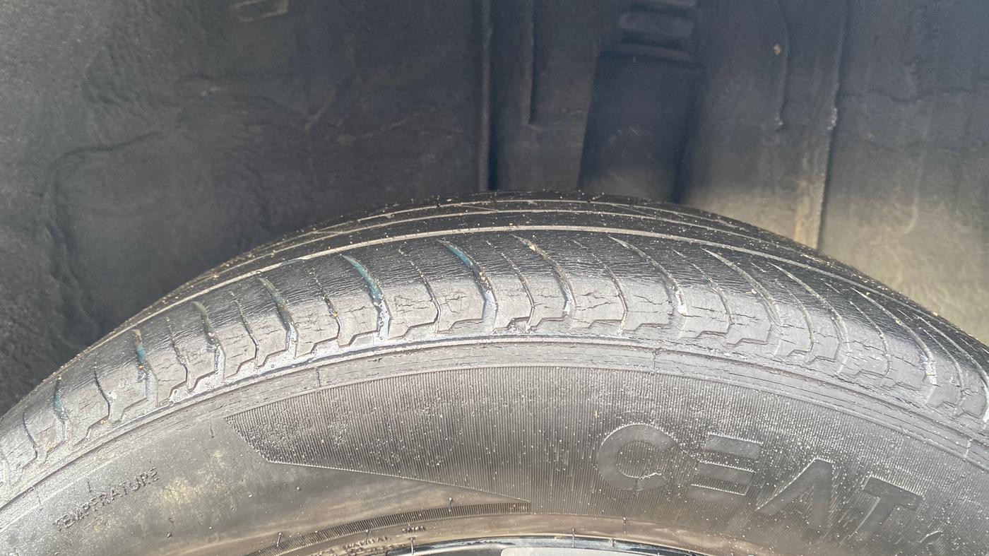 2021 Nissan MAGNITE XV PREMIUM, Petrol, Manual, 29,408 km, Left Rear Tyre Tread