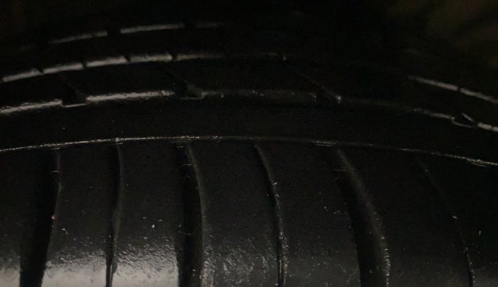 2019 Hyundai Creta SX AT 1.6 PETROL, Petrol, Automatic, 76,513 km, Right Front Tyre Tread