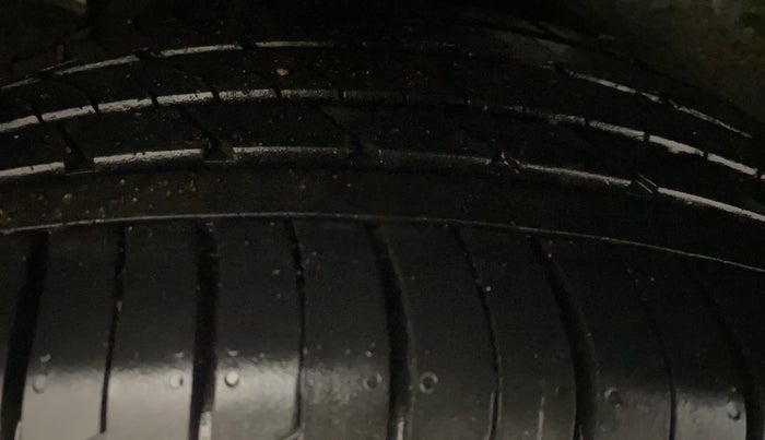 2019 Hyundai Creta SX AT 1.6 PETROL, Petrol, Automatic, 76,513 km, Right Rear Tyre Tread