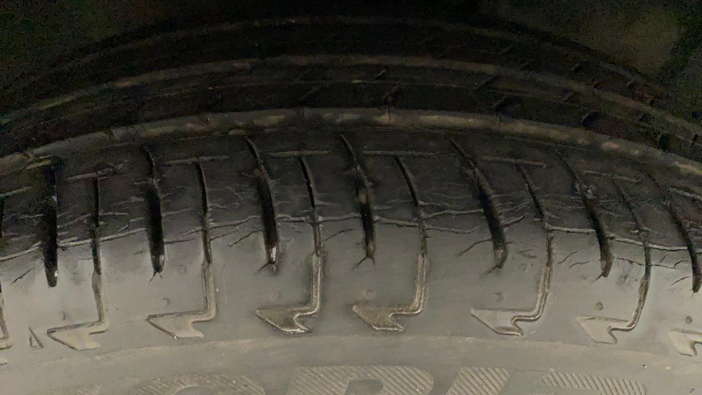 2017 Maruti IGNIS DELTA 1.2, Petrol, Manual, 18,499 km, Right Front Tyre Tread
