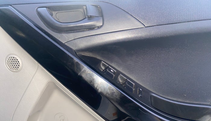 2019 Tata NEXON XM PETROL, Petrol, Manual, 44,897 km, Driver Side Door Panels Control