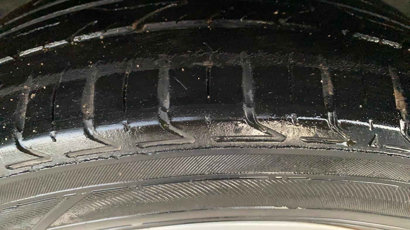 2019 Tata NEXON XM PETROL, Petrol, Manual, 44,897 km, Right Front Tyre Tread