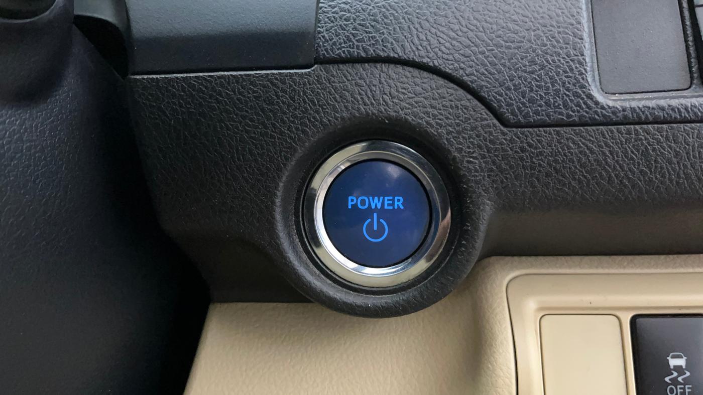 2016 Toyota Camry HYBRID, Hybrid, Automatic, 80,900 km, Keyless Start/ Stop Button