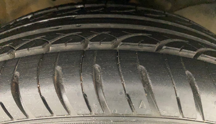 2014 Honda Amaze 1.2L I-VTEC E, Petrol, Manual, 51,663 km, Right Front Tyre Tread