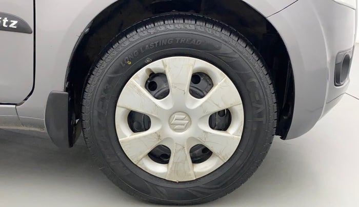 2011 Maruti Ritz VXI, Petrol, Manual, 71,841 km, Right Front Wheel