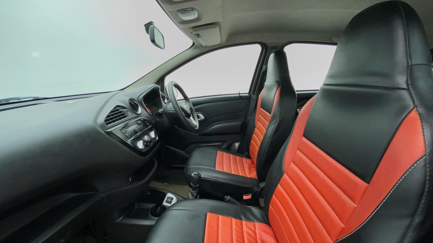 2018 Datsun Redi Go T (O), Petrol, Manual, 19,594 km, Right Side Front Door Cabin