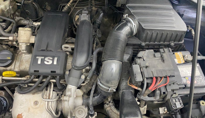 2014 Volkswagen Vento HIGHLINE 1.2 TSI, Petrol, Manual, 1,13,524 km, Engine View - Left