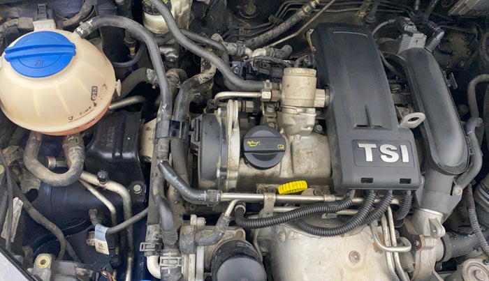 2014 Volkswagen Vento HIGHLINE 1.2 TSI, Petrol, Manual, 1,13,524 km, Engine View - Right