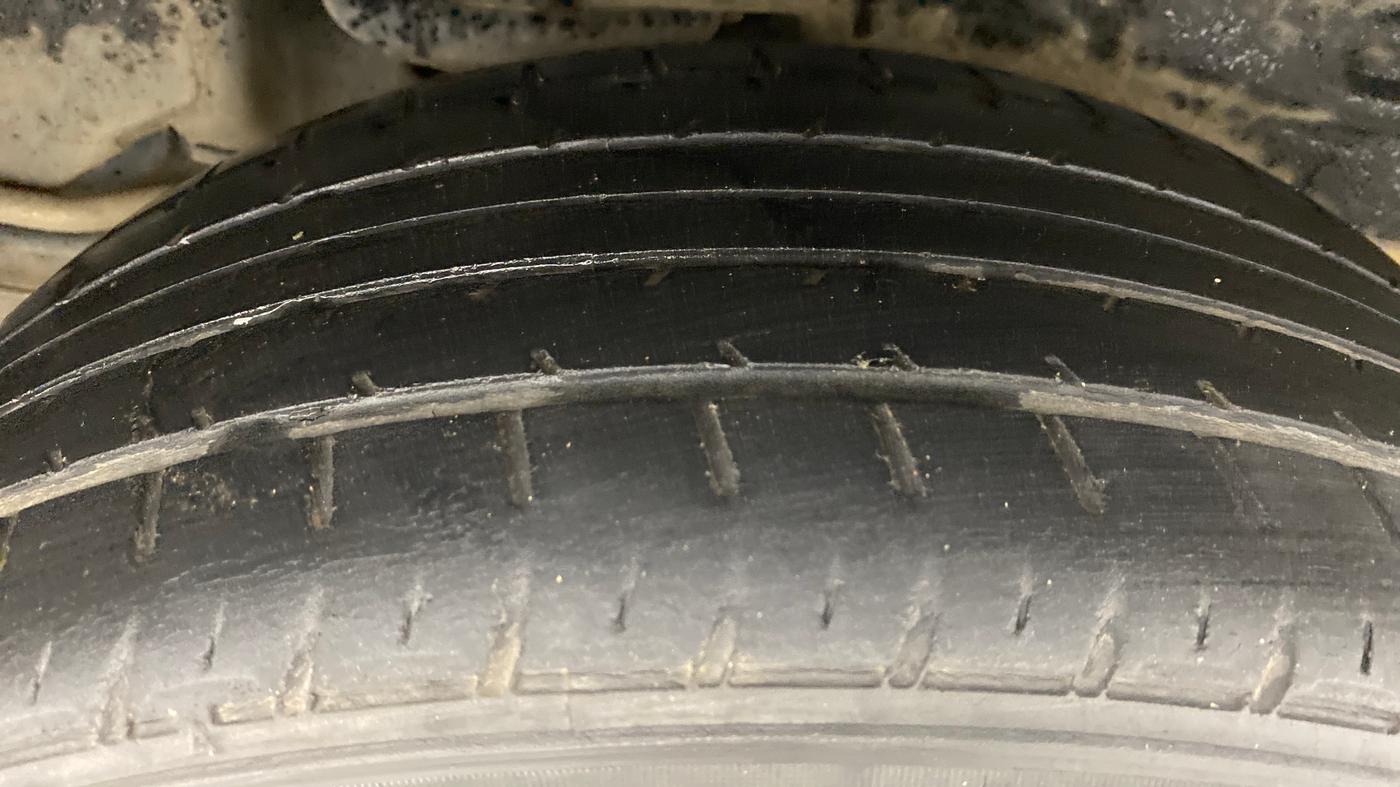 2015 Toyota Corolla Altis GL, Petrol, Manual, 45,170 km, Left Rear Tyre Tread