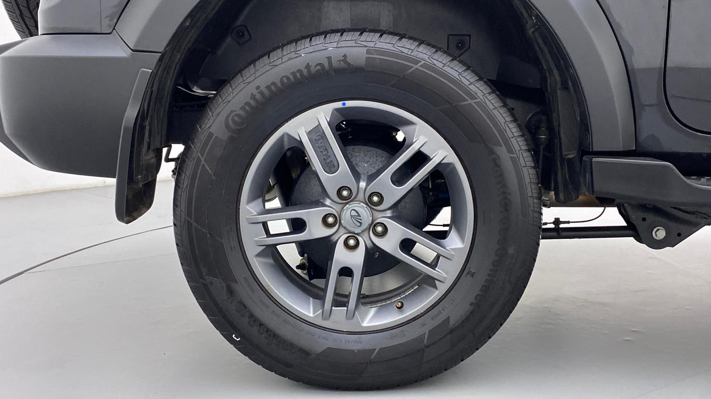 2021 Mahindra Thar LX PETROL HT 4WD AT, Petrol, Automatic, 5,918 km, Right Rear Wheel