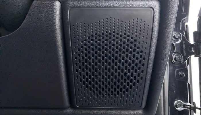 2021 Mahindra Thar LX PETROL HT 4WD AT, Petrol, Automatic, 5,918 km, Speaker
