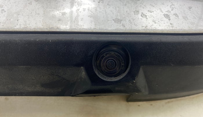 2015 Mahindra XUV500 W10 AWD, Diesel, Manual, 1,08,006 km, Parking Camera