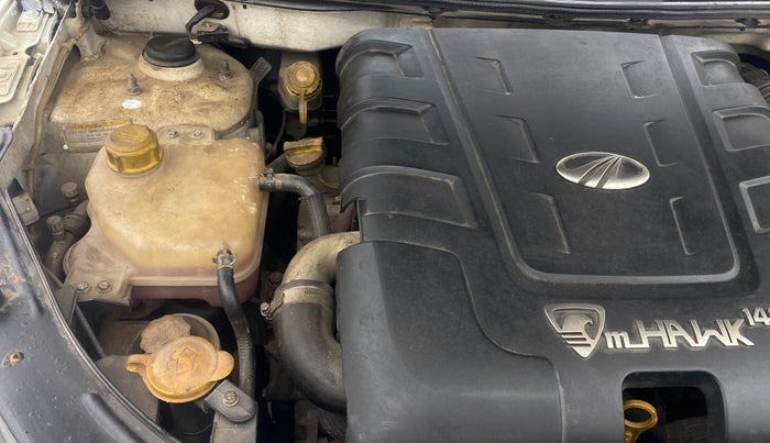 2015 Mahindra XUV500 W10 AWD, Diesel, Manual, 1,08,006 km, Engine View - Right