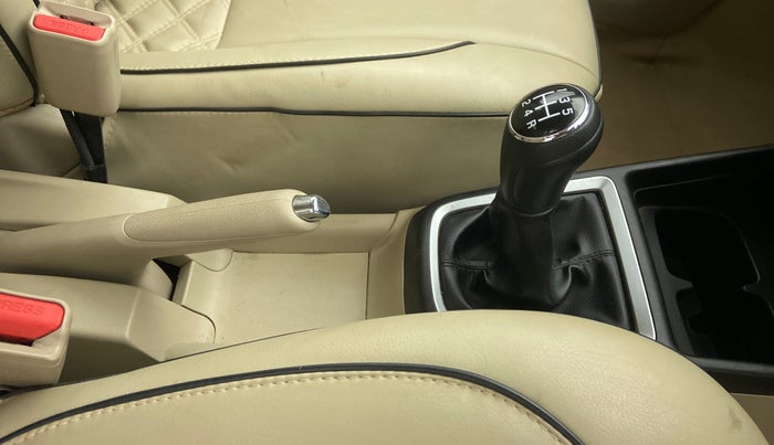 2021 Maruti Dzire VXI, Petrol, Manual, 11,481 km, Gear Lever
