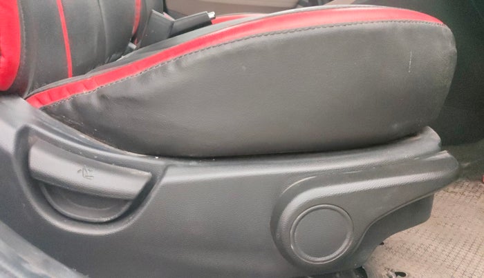 2015 Hyundai Grand i10 ASTA 1.2 KAPPA VTVT, Petrol, Manual, 45,424 km, Driver Side Adjustment Panel