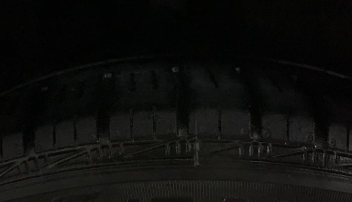 2017 Tata Tiago XT PETROL, CNG, Manual, 73,551 km, Right Rear Tyre Tread