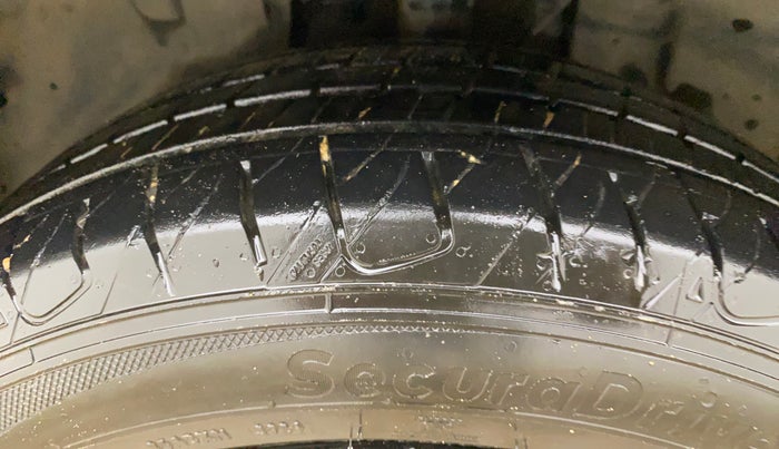 2022 Tata ALTROZ XZA PLUS DARK EDTION, Petrol, Automatic, 50,007 km, Left Front Tyre Tread