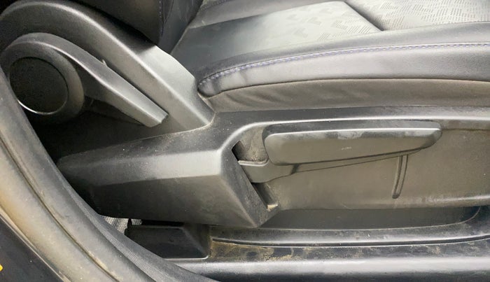 2022 Tata ALTROZ XZA PLUS DARK EDTION, Petrol, Automatic, 50,007 km, Driver Side Adjustment Panel