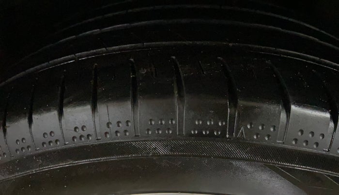 2018 Jeep Compass LIMITED 2.0 DIESEL 4X4, Diesel, Manual, 81,229 km, Left Rear Tyre Tread