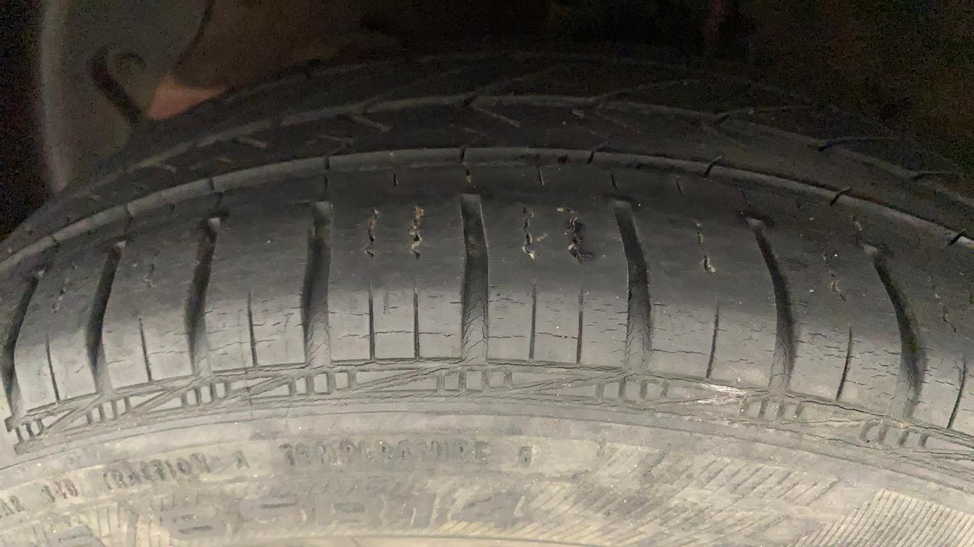 2019 Hyundai Grand i10 SPORTZ 1.2 KAPPA VTVT, Petrol, Manual, 19,591 km, Left Front Tyre Tread