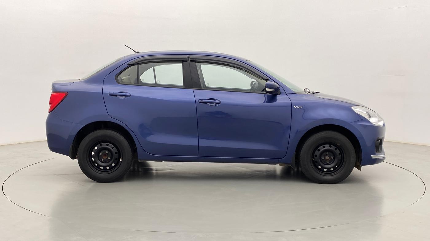 2017 Maruti Dzire VXI AMT, Petrol, Automatic, 28,373 km, Right Side View