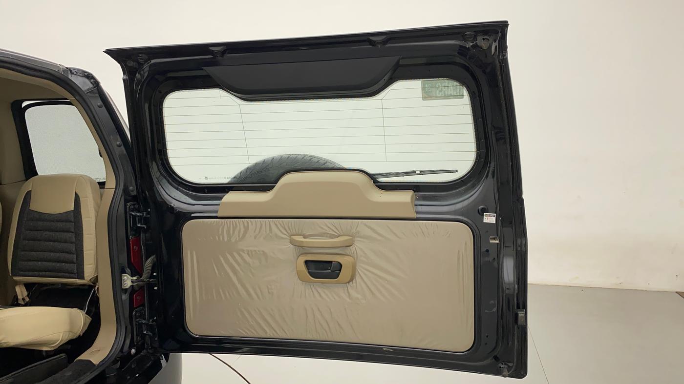 2023 Mahindra BOLERO NEO N 8, Diesel, Manual, 13,812 km, Boot Door Open