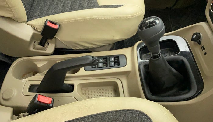2023 Mahindra BOLERO NEO N 8, Diesel, Manual, 13,812 km, Gear Lever