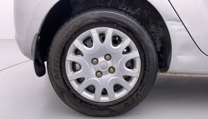 2011 Hyundai i20 MAGNA O 1.2, Petrol, Manual, 44,720 km, Right Rear Wheel