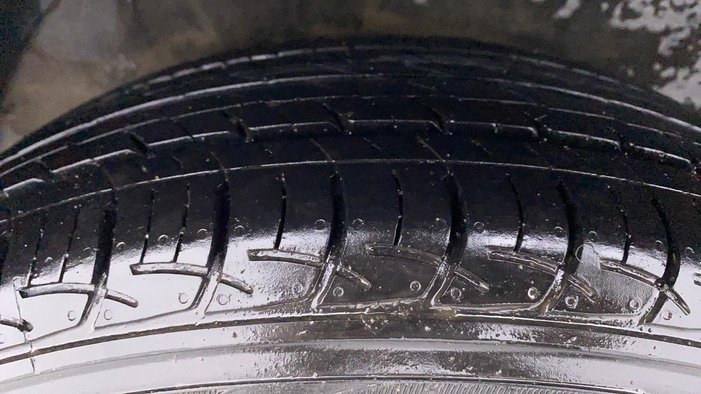 2011 Hyundai i20 MAGNA O 1.2, Petrol, Manual, 44,720 km, Right Rear Tyre Tread