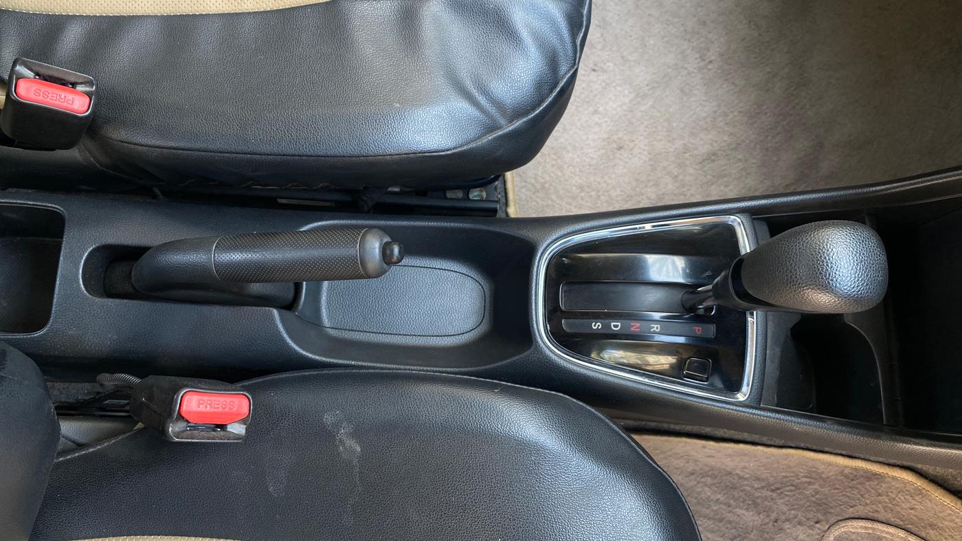 2019 Honda Amaze 1.2L I-VTEC VX CVT, Petrol, Automatic, 76,146 km, Gear Lever