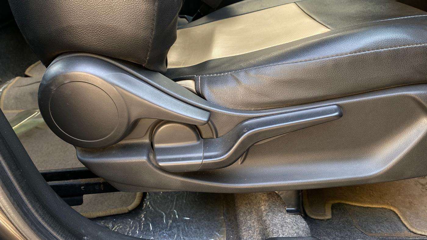 2019 Honda Amaze 1.2L I-VTEC VX CVT, Petrol, Automatic, 76,146 km, Driver Side Adjustment Panel