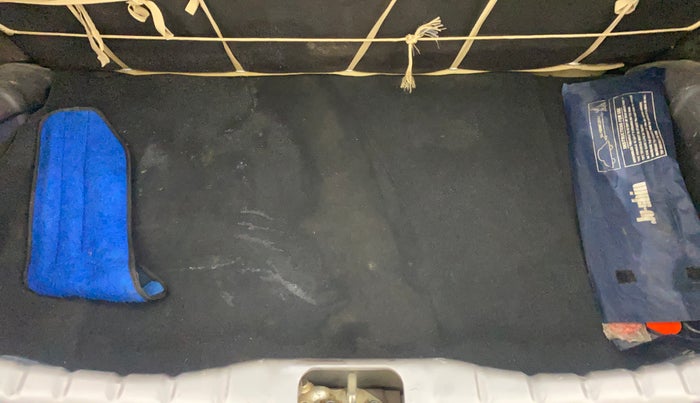 2012 Hyundai Eon ERA +, Petrol, Manual, 98,636 km, Boot Inside