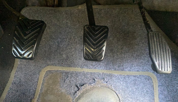 2012 Hyundai Eon ERA +, Petrol, Manual, 98,636 km, Pedals