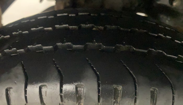 2012 Hyundai Eon ERA +, Petrol, Manual, 98,636 km, Right Rear Tyre Tread