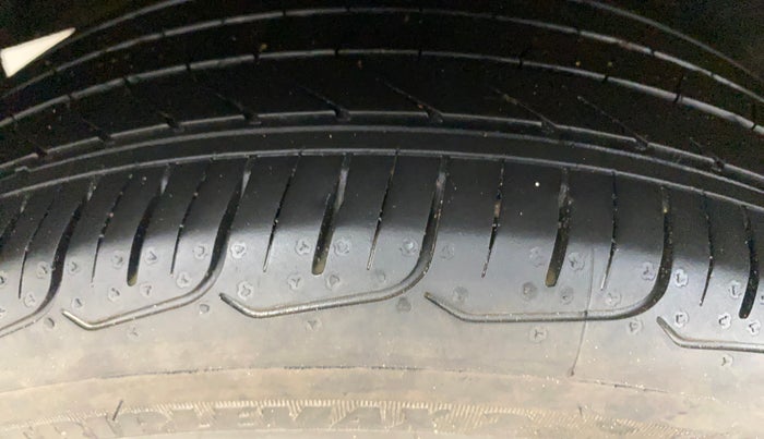 2017 Maruti Baleno ZETA PETROL 1.2, Petrol, Manual, 58,441 km, Right Rear Tyre Tread