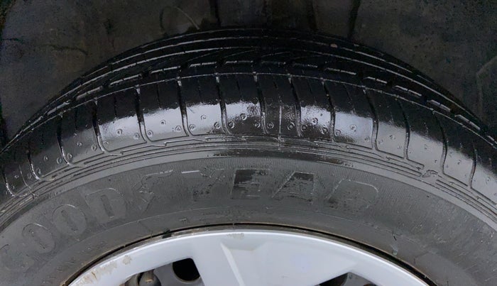 2019 Hyundai VENUE 1.4 CRDI S MT, Diesel, Manual, 3,054 km, Right Front Tyre Tread