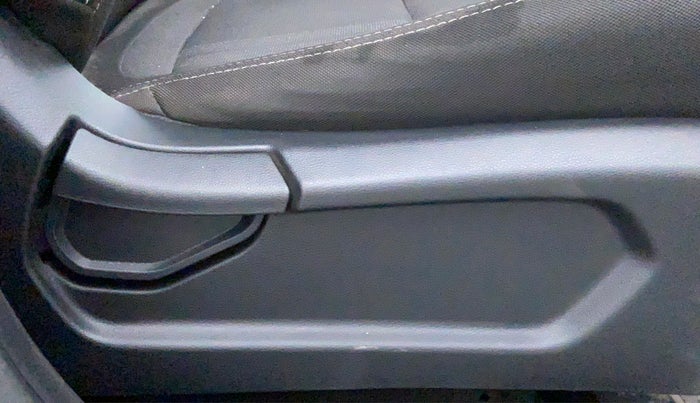 2019 Hyundai VENUE 1.4 CRDI S MT, Diesel, Manual, 3,054 km, Driver Side Adjustment Panel