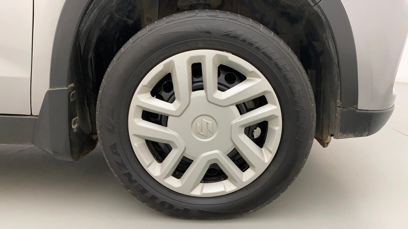 2016 Maruti Vitara Brezza VDI (O), Diesel, Manual, 58,038 km, Right Front Wheel