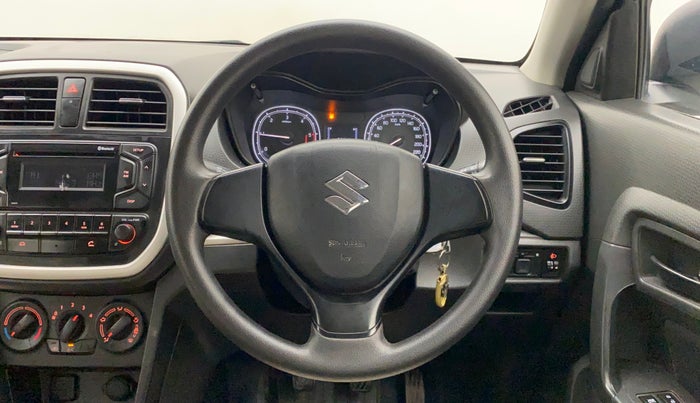 2016 Maruti Vitara Brezza VDI (O), Diesel, Manual, 58,038 km, Steering Wheel Close Up