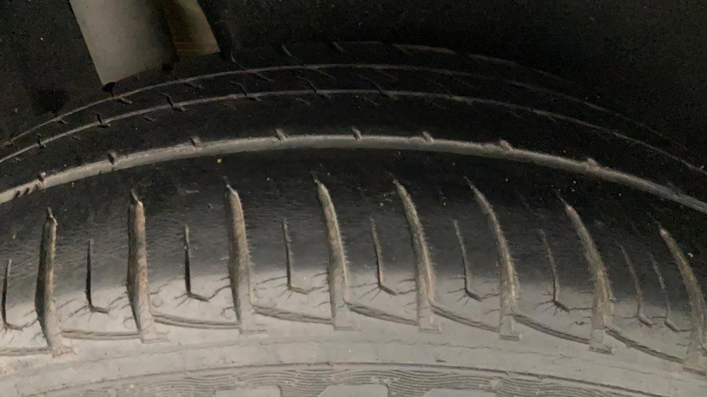2016 Maruti Vitara Brezza VDI (O), Diesel, Manual, 58,038 km, Right Rear Tyre Tread